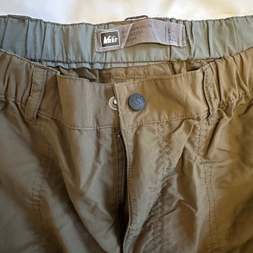 REI Forest Green Outdoor Pants 32L